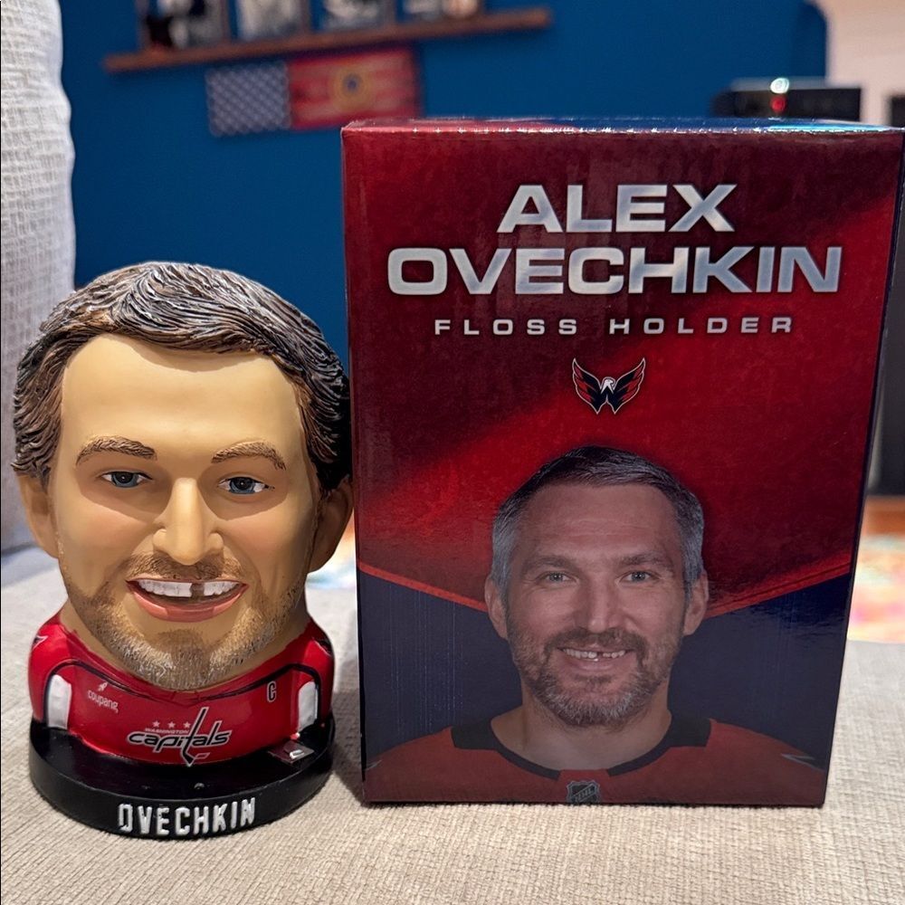 Alex Ovechkin Dental Floss Holder - Washington Capital’s Legend #8